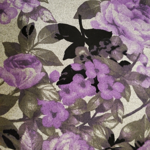 2/$15**Floral open shoulder top - Picture 3 of 4